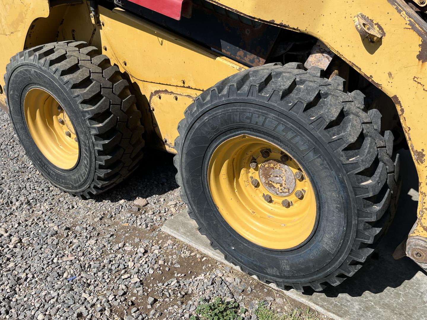 ./imagenes/INVOICE/2019/16087/MINICARGADOR CATERPILLAR 246C (15).JPG